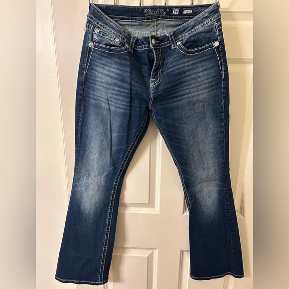 Sold on another platform - Picture 3 of 12